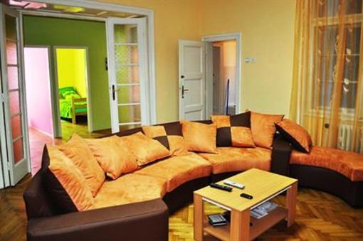 фото отеля Habitat Hostel