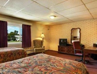 фото отеля Travelodge Inn & Suites Latham Circle