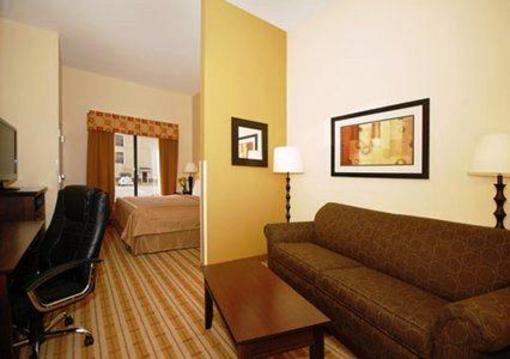 фото отеля Comfort Suites Augusta