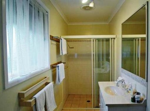 фото отеля Starline Alpacas Farmstay Resort Broke