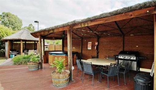 фото отеля Starline Alpacas Farmstay Resort Broke