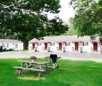 фото отеля Rodeway Inn & Suites Brunswick (Maine)