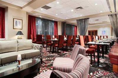 фото отеля Hilton Vancouver Metrotown