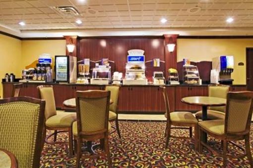 фото отеля Holiday Inn Express Hotel & Suites Midland (Texas)