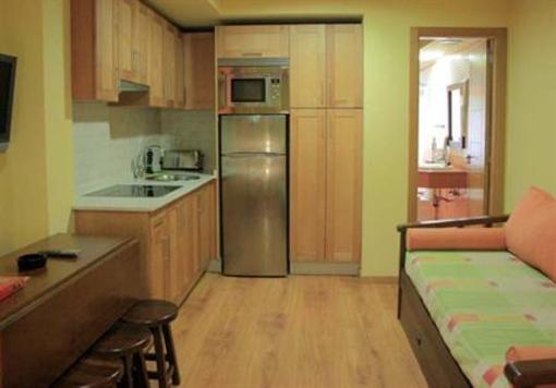 фото отеля Apartamentos Ababides