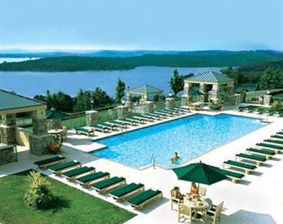 фото отеля Chateau on the Lake Resort Spa & Convention Center Branson