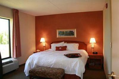 фото отеля Hampton Inn Burlington Mt. Holly