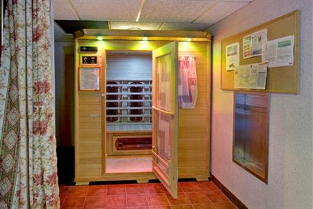фото отеля Canadas Best Value Inn & Suites Miramichi