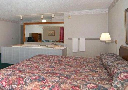 фото отеля Econo Lodge Mifflintown