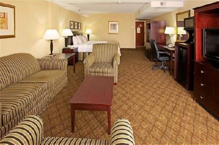 фото отеля Holiday Inn Hotel and Suites Plaza Beaumont (Texas)