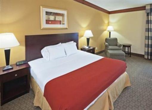 фото отеля Holiday Inn Express Tahlequah