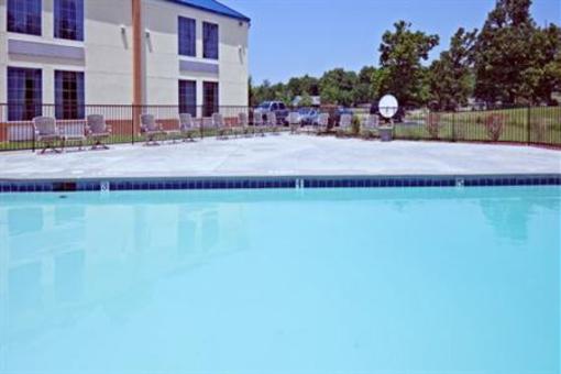 фото отеля Holiday Inn Express Tahlequah