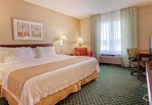 фото отеля Fairfield Inn & Suites Durham Airport Morrisville