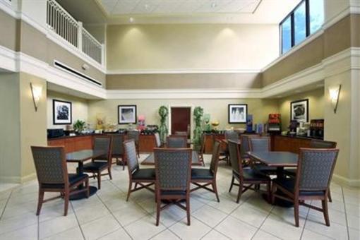 фото отеля Hampton Inn & Suites Atlanta Airport North