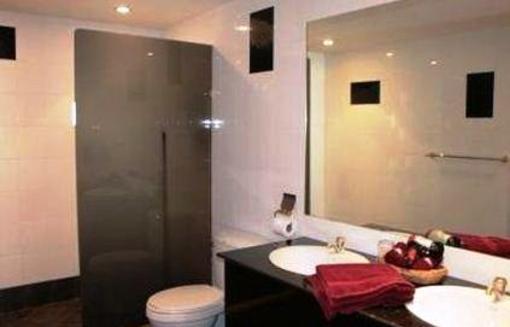 фото отеля Aquarius Gay Guesthouse & Sauna