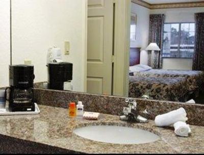 фото отеля Howard Johnson Inn & Suites Beaumont (Texas)