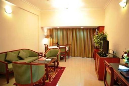 фото отеля Breeze Residency Hotel Tiruchirappalli