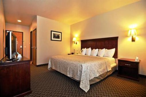 фото отеля Best Western Plus Timber Creek Inn & Suites