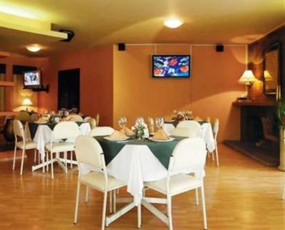 фото отеля Melrose Plaza Suites