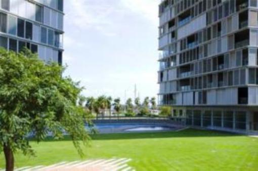 фото отеля Pool 2 Bedroom Apartment Barcelona