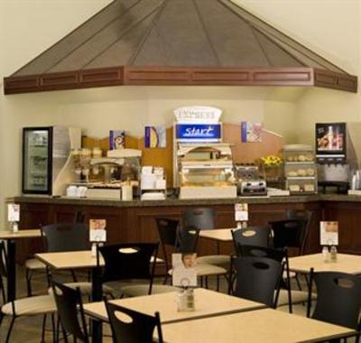 фото отеля Holiday Inn Express Halifax Bedford