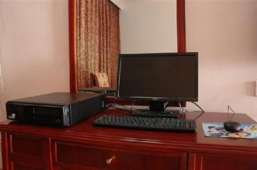 фото отеля New E Jia International Youth Hostel
