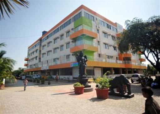 фото отеля Hotel Icchapurti Sai Residency