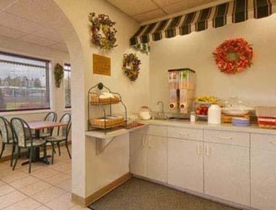 фото отеля Days Inn Weedsport