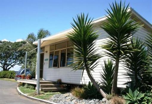 фото отеля Takapuna Beach Holiday Park