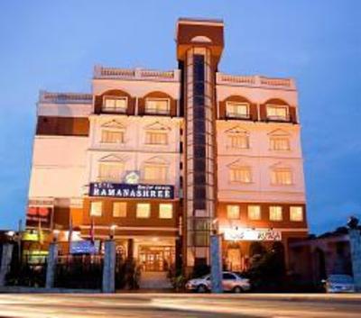 фото отеля Hotel Ramanashree Richmond Circle