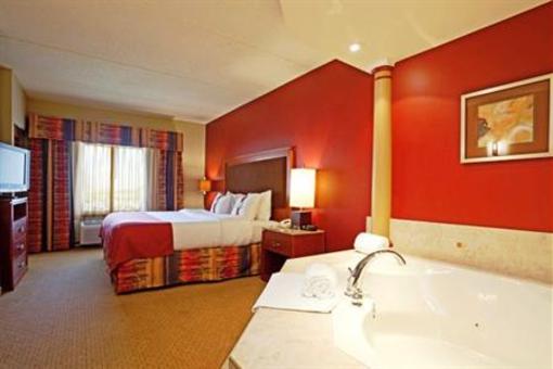 фото отеля Holiday Inn Hotel & Suites Maple Grove - Arbor Lakes