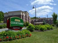 Courtyard Hanover Lebanon