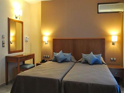 фото отеля Sandy's Studios Apartments & Log-Villas