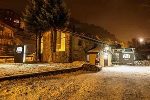 фото отеля Mountain Hostel Tarter