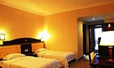 фото отеля Happiness Land Hotel