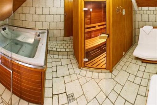 фото отеля Hotel Vacek Pod Vezi