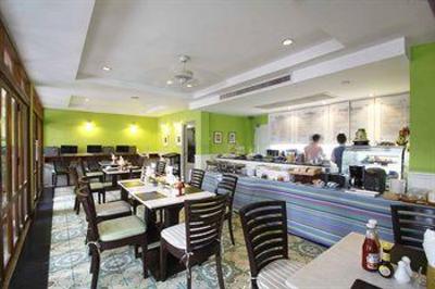 фото отеля Salil Hotel Sukhumvit Soi 8