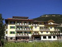 Hotel Montana Campitello di Fassa