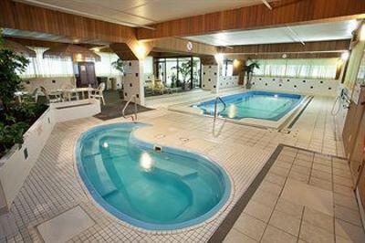 фото отеля Fredericton Inn