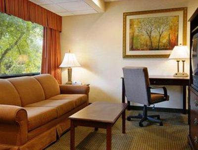 фото отеля Ramada Inn Yonkers