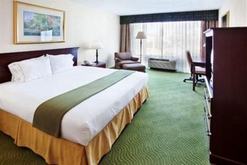 фото отеля Holiday Inn Express Hotel & Suites Westgate Mall Spartanburg