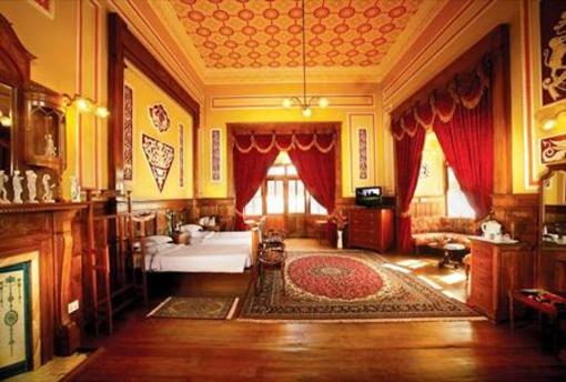 фото отеля WelcomHeritage Fernhills Palace Hotel Ooty