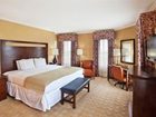 фото отеля Holiday Inn Express Savannah-Historic District