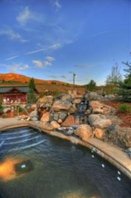 фото отеля Trailhead Lodge Steamboat Springs