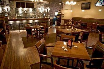 фото отеля Stonebridge Hotel Fort St. John