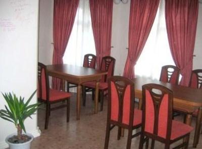 фото отеля Red Dog Hotel