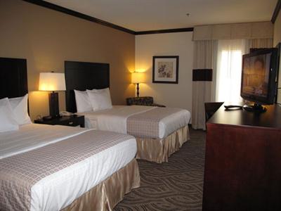фото отеля La Quinta Inn & Suites Burleson