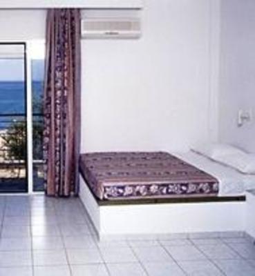 фото отеля Sirenes Beach Hotel