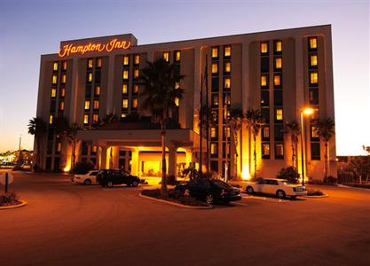 фото отеля Hampton Inn Orlando-S. Of Universal Studios