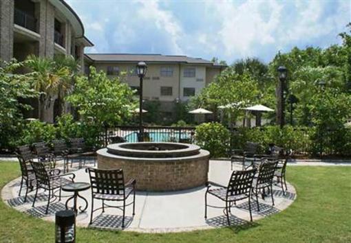 фото отеля Courtyard by Marriott Charleston-Mount Pleasant